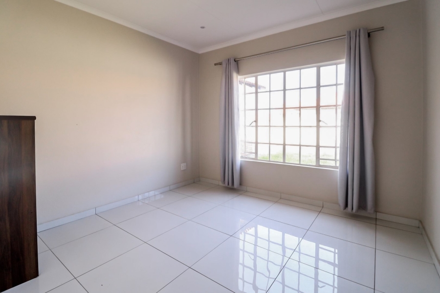 3 Bedroom Property for Sale in Waterkloof East North West